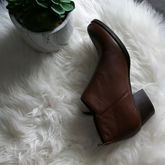 vaneli baxy bootie